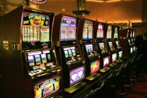 GAMBLING SLOT MACHINES